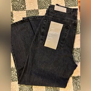 NWT Everlane The '90s Cheeky Hourglass Jean Size 30 Black (fits 28/29)